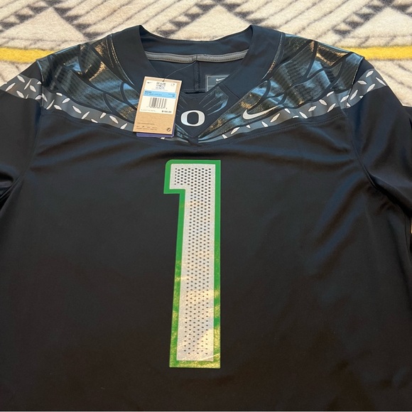 Nike Oregon ducks Football Jersey Black Game Day Tonal Wings & Chrome Diamond #1 - Picture 11 of 16